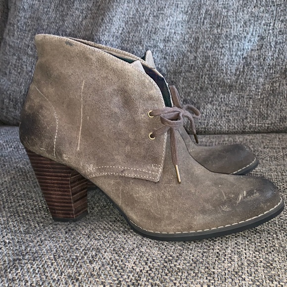 Indigo Shoes - Indigo lace-up bootie beige nubuck leather size 11